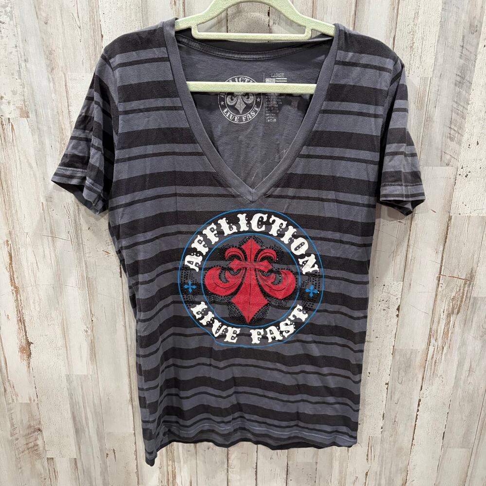 Affliction‎ Gray Stripe Vneck Tee Cotton Wings Y2K Grunge Womens Large Buckle